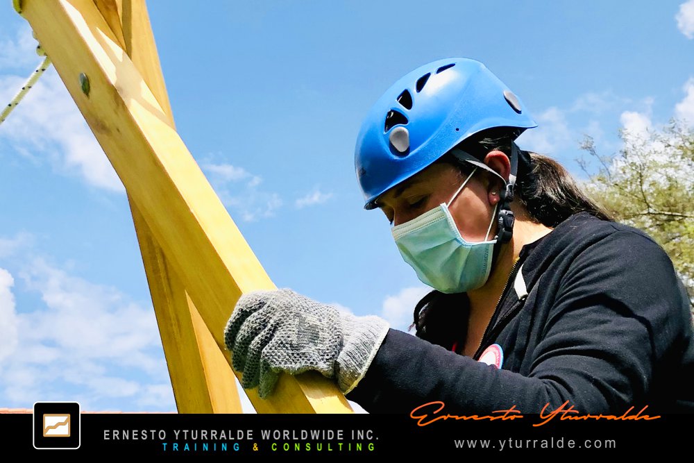 Talleres de Cuerdas Bajas para mejorar habilidades de comunicación y trabajo colaborativo