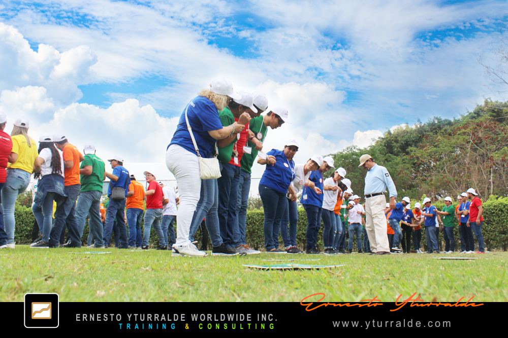 Dinámicas de Team Building con Cuerdas Bajas para fortalecer el sentido de pertenencia corporativa
